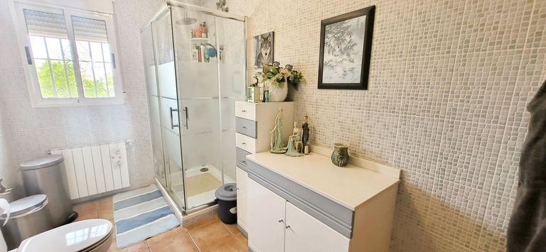 Property thumbnail 25
