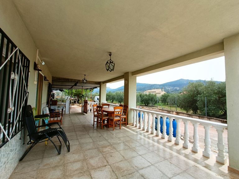 Property thumbnail 2