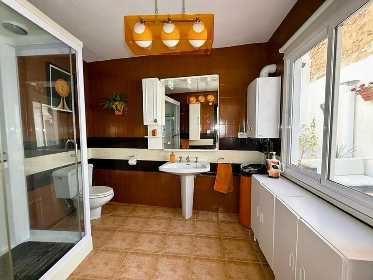 Property thumbnail 24