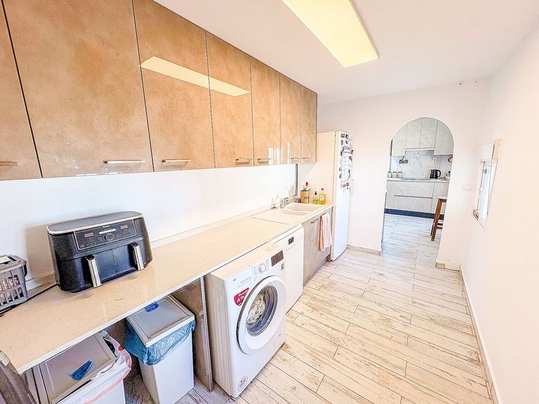 Property thumbnail 30