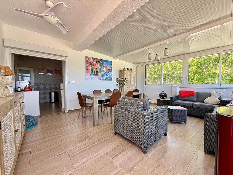 Property thumbnail 11