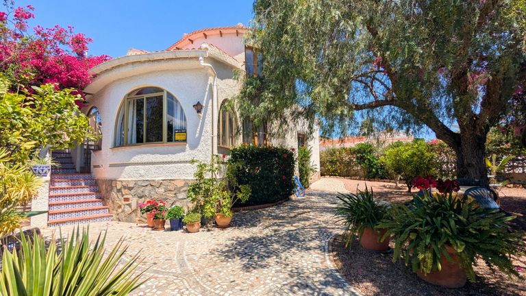 Property thumbnail 1