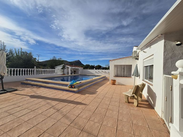 Property thumbnail 8