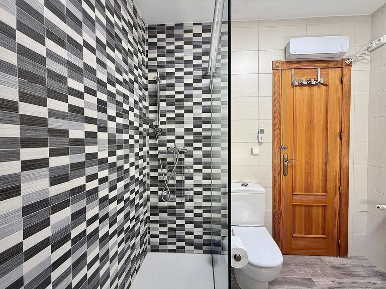 Property thumbnail 32