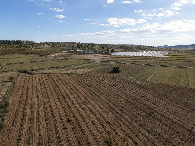 Property thumbnail 2