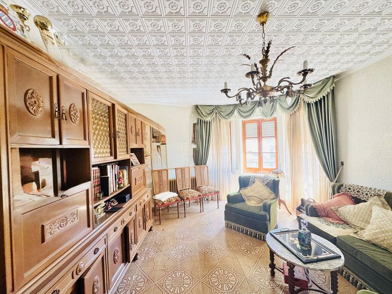 Property thumbnail 9