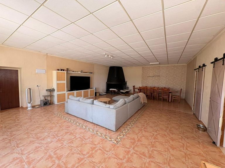 Property thumbnail 10