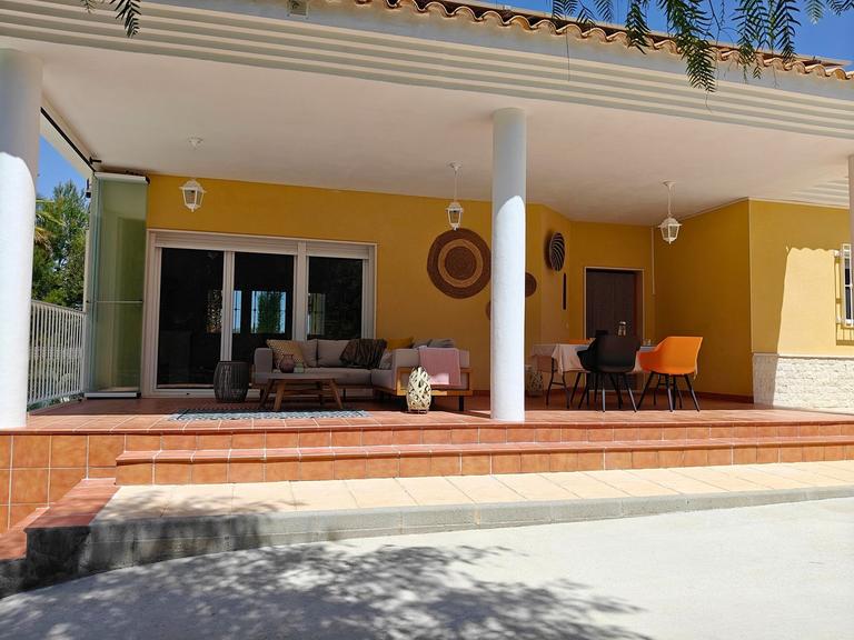 Property thumbnail 2