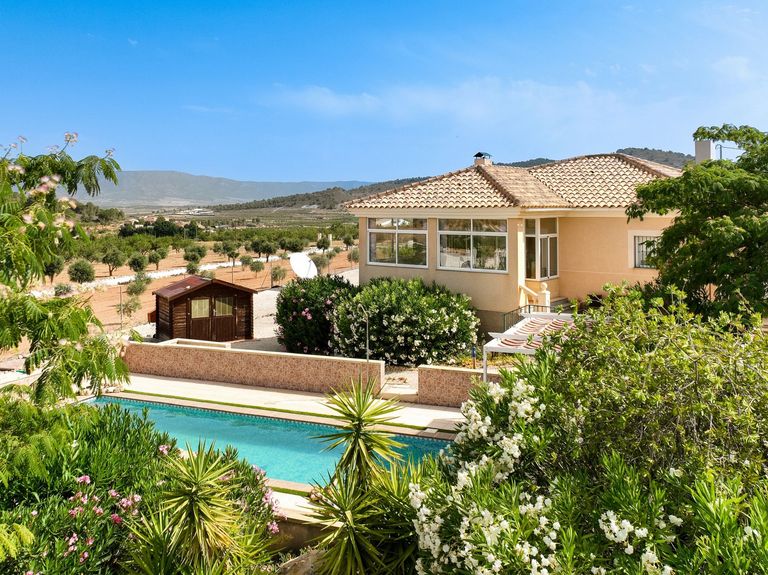 Property thumbnail 1