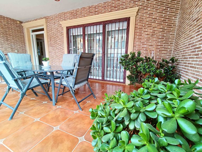 Property thumbnail 2