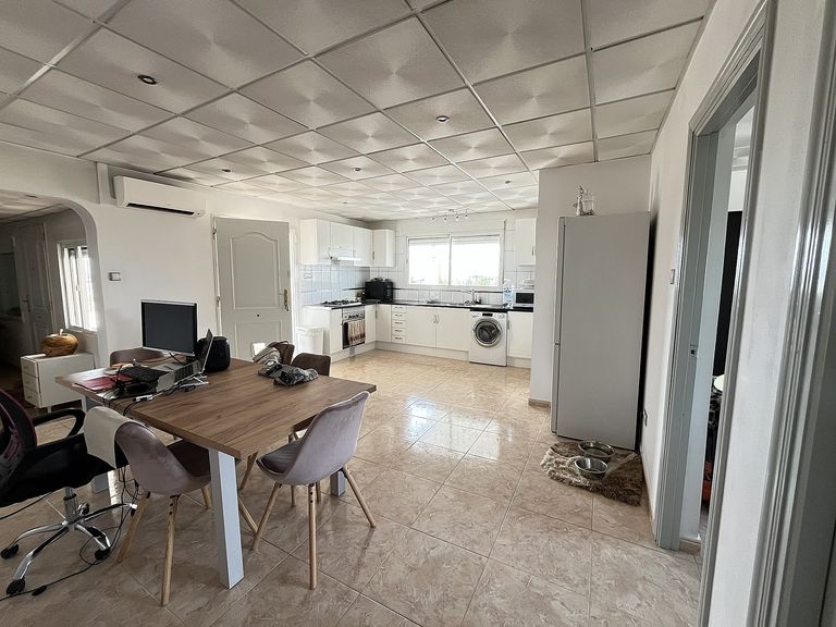Property thumbnail 8