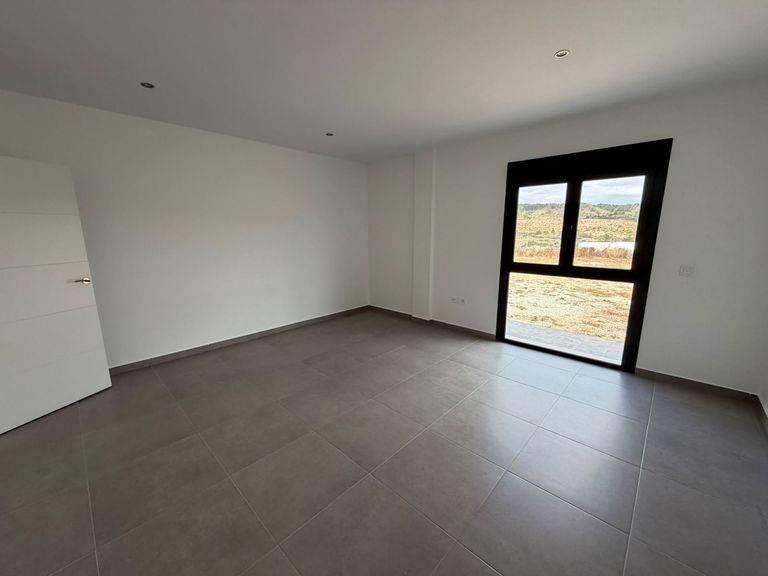 Property thumbnail 16
