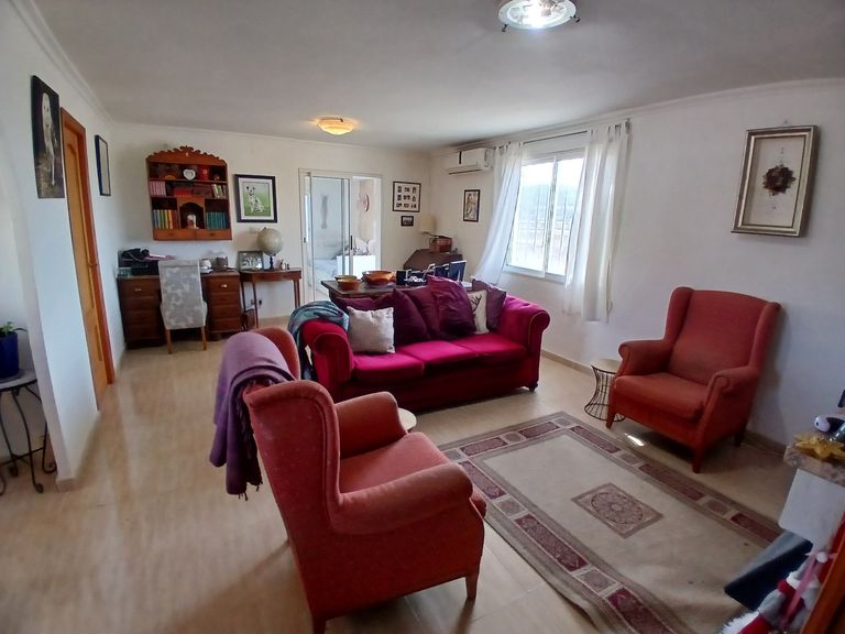 Property thumbnail 1