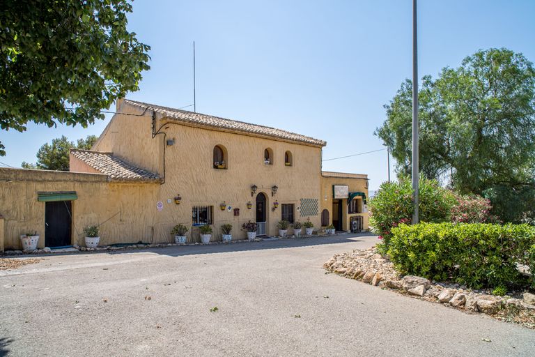 Property thumbnail 1
