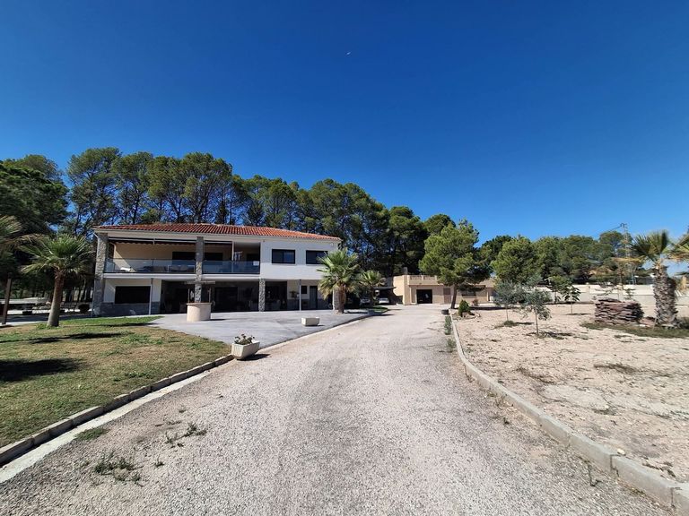 Property thumbnail 4