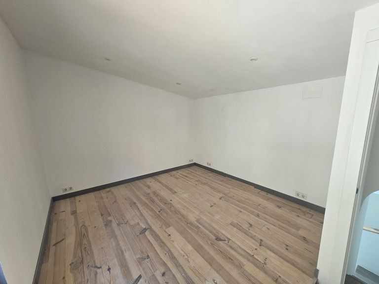 Property thumbnail 9