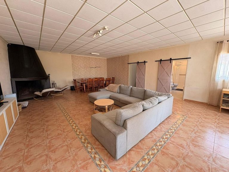 Property thumbnail 11