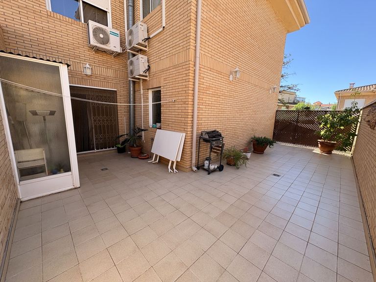 Property thumbnail 12