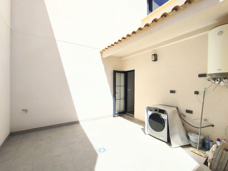 Property thumbnail 5