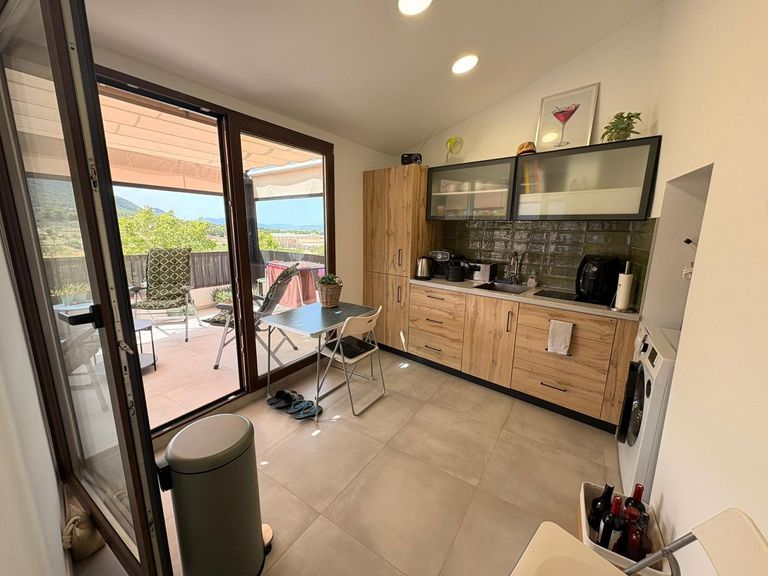 Property thumbnail 9