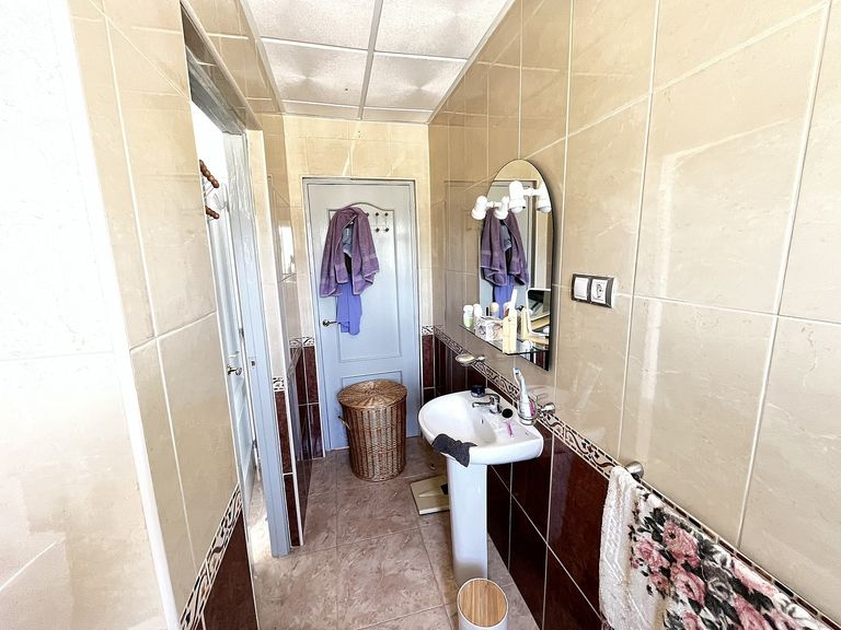 Property thumbnail 18