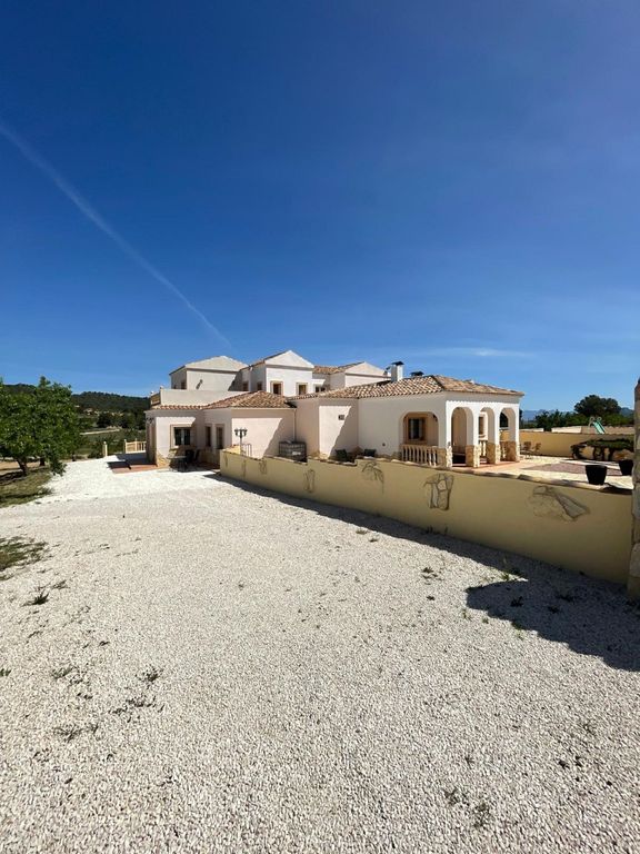 Property thumbnail 12