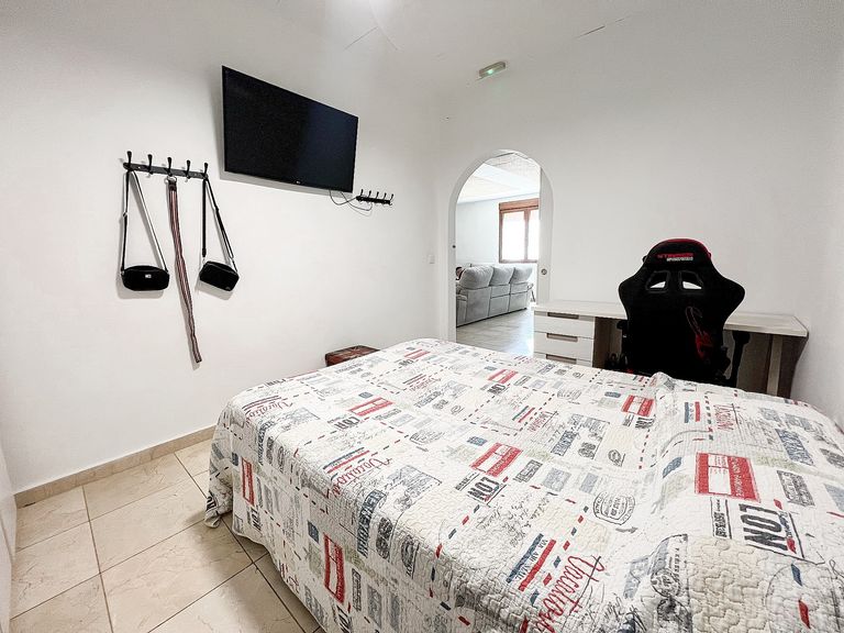 Property thumbnail 16