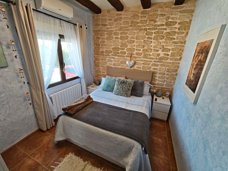 Property thumbnail 12