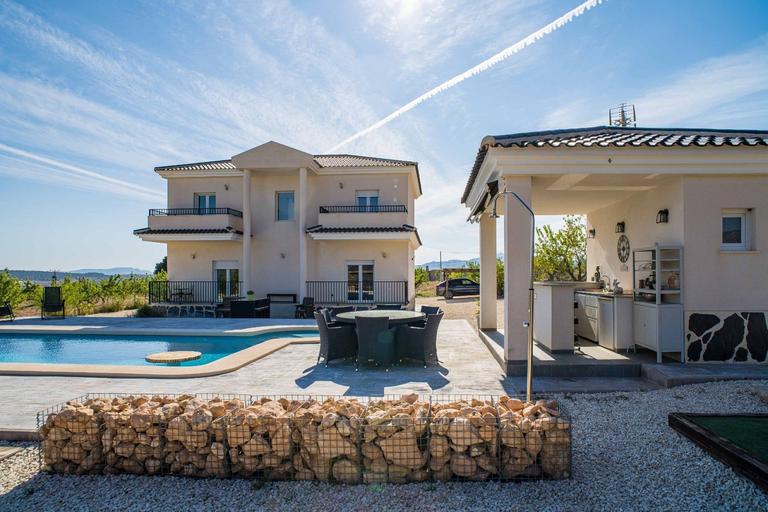 Property thumbnail 14