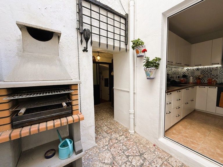Property thumbnail 6