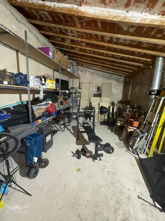 Property thumbnail 46