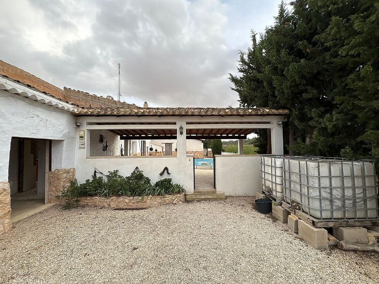 Property thumbnail 11