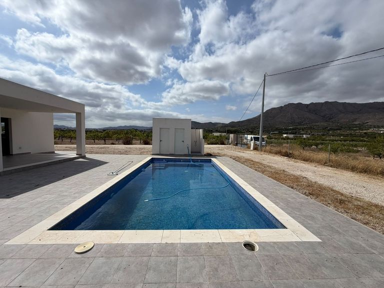 Property thumbnail 6