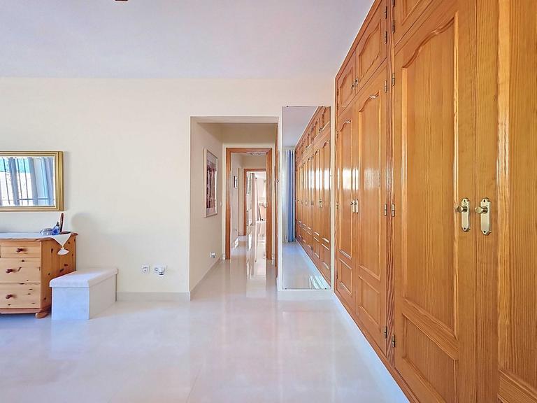 Property thumbnail 43