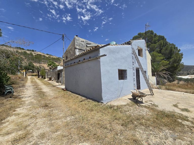 Property thumbnail 3