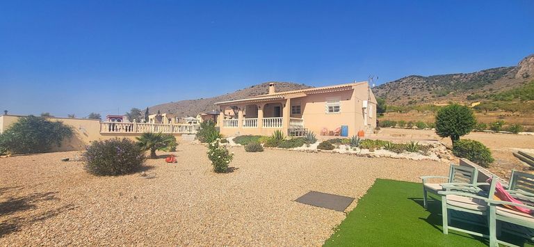 Property thumbnail 1
