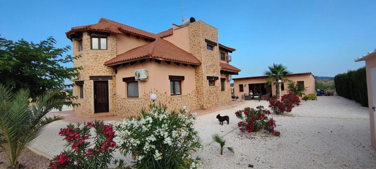 Property thumbnail 12