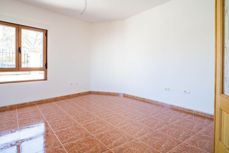 Property thumbnail 1