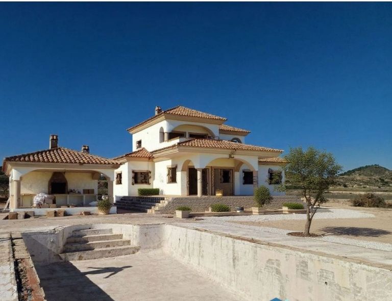 Property thumbnail 1