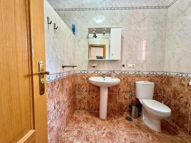 Property thumbnail 25
