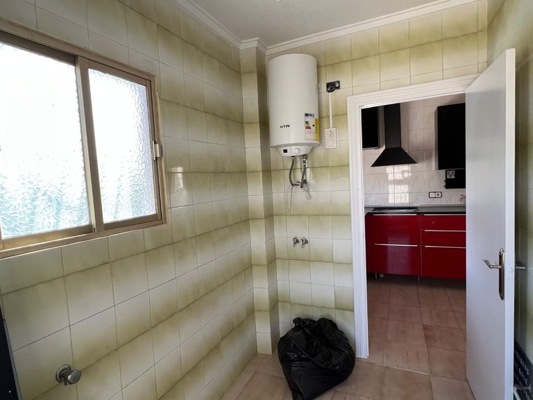 Property thumbnail 10