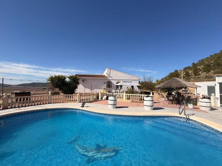 Property thumbnail 7