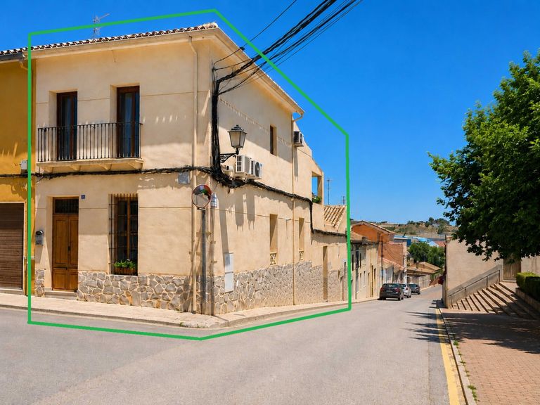 Property thumbnail 2
