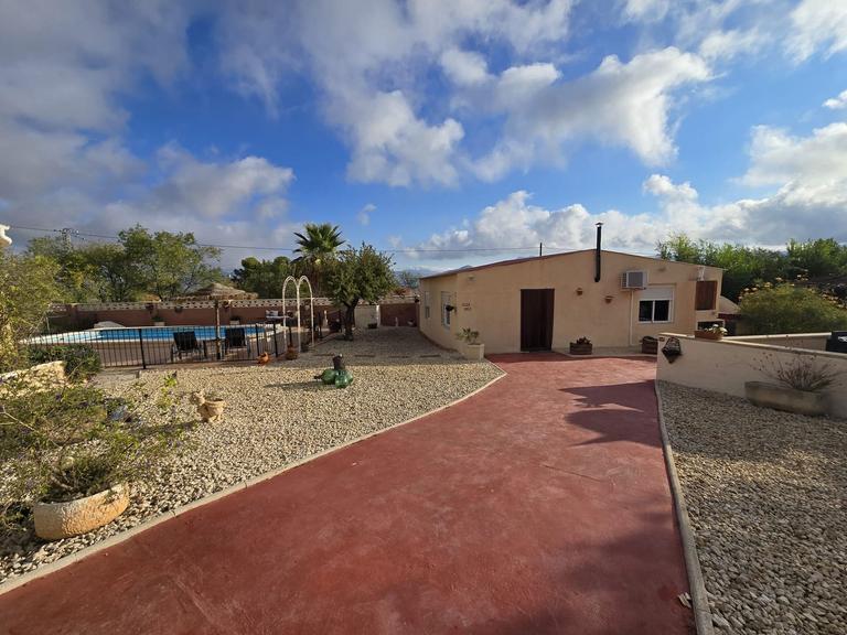 Property thumbnail 10