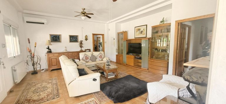 Property thumbnail 13