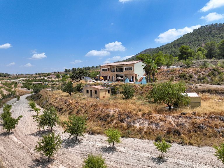 Property thumbnail 7