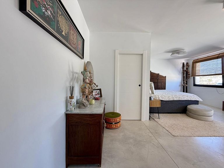 Property thumbnail 34