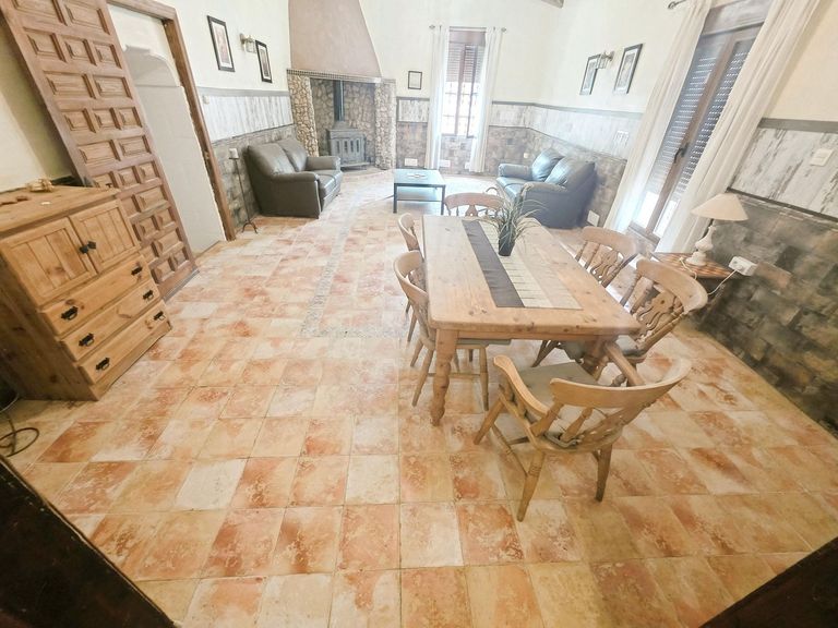 Property thumbnail 13