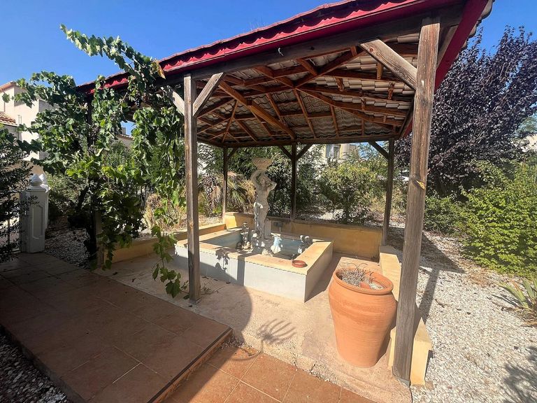 Property thumbnail 4