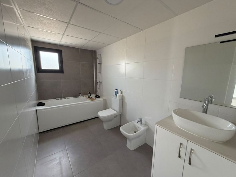Property thumbnail 17